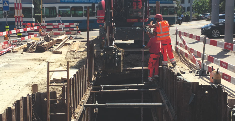 Blow by blow: Steel pipe pushing under Zurich's tramways